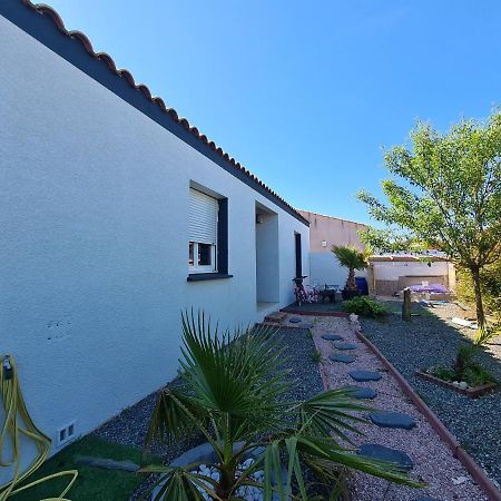 Villa Avec Piscine Sans Vis-A-Vis Caux-et-Sauzens Luaran gambar